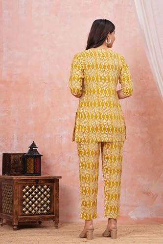 Image of Women Cotton Printed Co-Ord Set Kurta with Pant Set | Cotton Floral Printed Anarkali Maternity Feeding Kurta with Zipper /Maternity