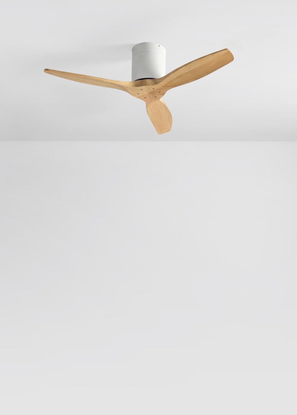 CREATE / WINDCALM S/Ventilatore da soffitto ABS bianco pale effetto legno chiaro con telecomando / 40W, Silenzioso, Ø112 cm, 6 velocità, temporizzatore, funzione estate-inverno