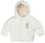 Der flauschig gefütterte Kanz Anorak mit großer Kapuze wärmt federleicht bei Wind und Wetter. Ein weiches Innenfutter aus Teddyfell garantiert gemütlichen Tragekomfort. Flexible Minibündchen schützen zusätzlich. Schöne Hingucker sind die klassiche Steppung und fein glänzende Kanz Baby Motivstickereien. Ein praktischer Sicherheitsreißverschluss und sorgt für mollige Wärme und perfekten Sitz.