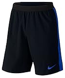 Dri-Fit-Material für ein angenehm trockenes Tragegefühl und maximalen Komfort.