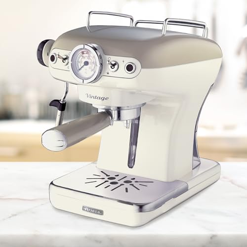 Ariete 1389/13 Retro Style Espresso Machine and Built in Milk Frother, Barista Coffee Maker Ideal for Americanos, Lattes and Cappuccinos, Filter Holder for Powder or Pods, Beige