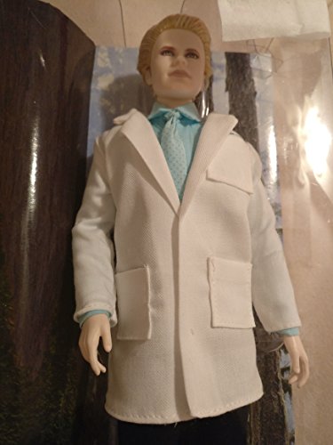 Barbie Collector The Twilight Saga Carlisle Doll miniatura 3