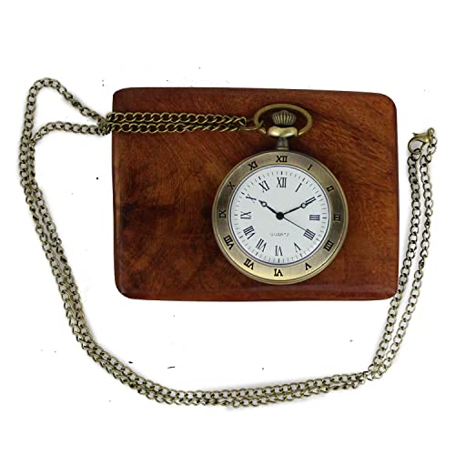 Montre de poche en bronze ciselé à chiffres romains et écrin artisanal