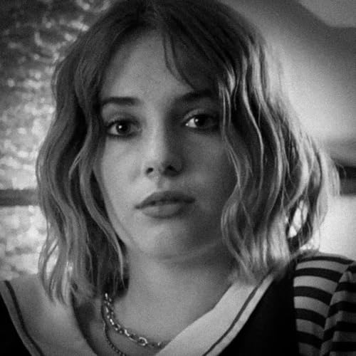 Maya Hawke: Art, Collaboration, and a Valentine&rsquo;s Wedding