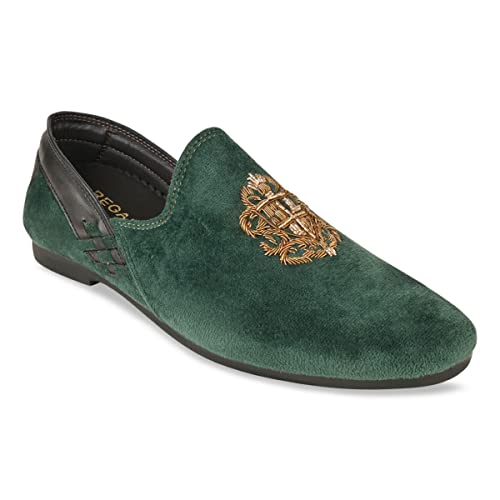 Image of Regal Men Velvet Embroidered Ethnic Slip Ons