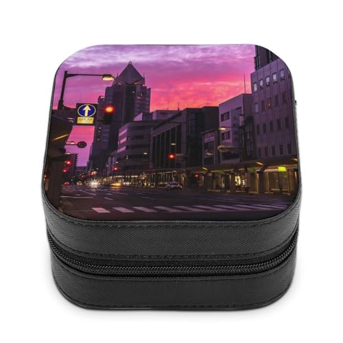 新潟県 夕焼けに染まる市街地ジュエリーボックス 小物入れ アクセサリーケース 旅行 携帯用 便利 持ち運び 魅力的な都市景観 魅力的な色の空 日本の風景写真 大容量 アクセサリー 収納 ピアス ネックレス イヤリング 指輪 ブレスレ宝石箱 10.3×10.3×5.5cm