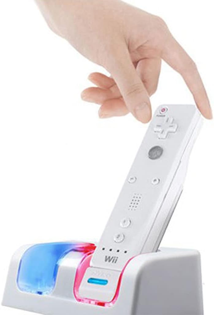 Wii Two-in-one Dual Charging Station Suitable for Wii Controller Rechargeable Batteries with Two 2800MAH White Charging Dock for Multiple Devices