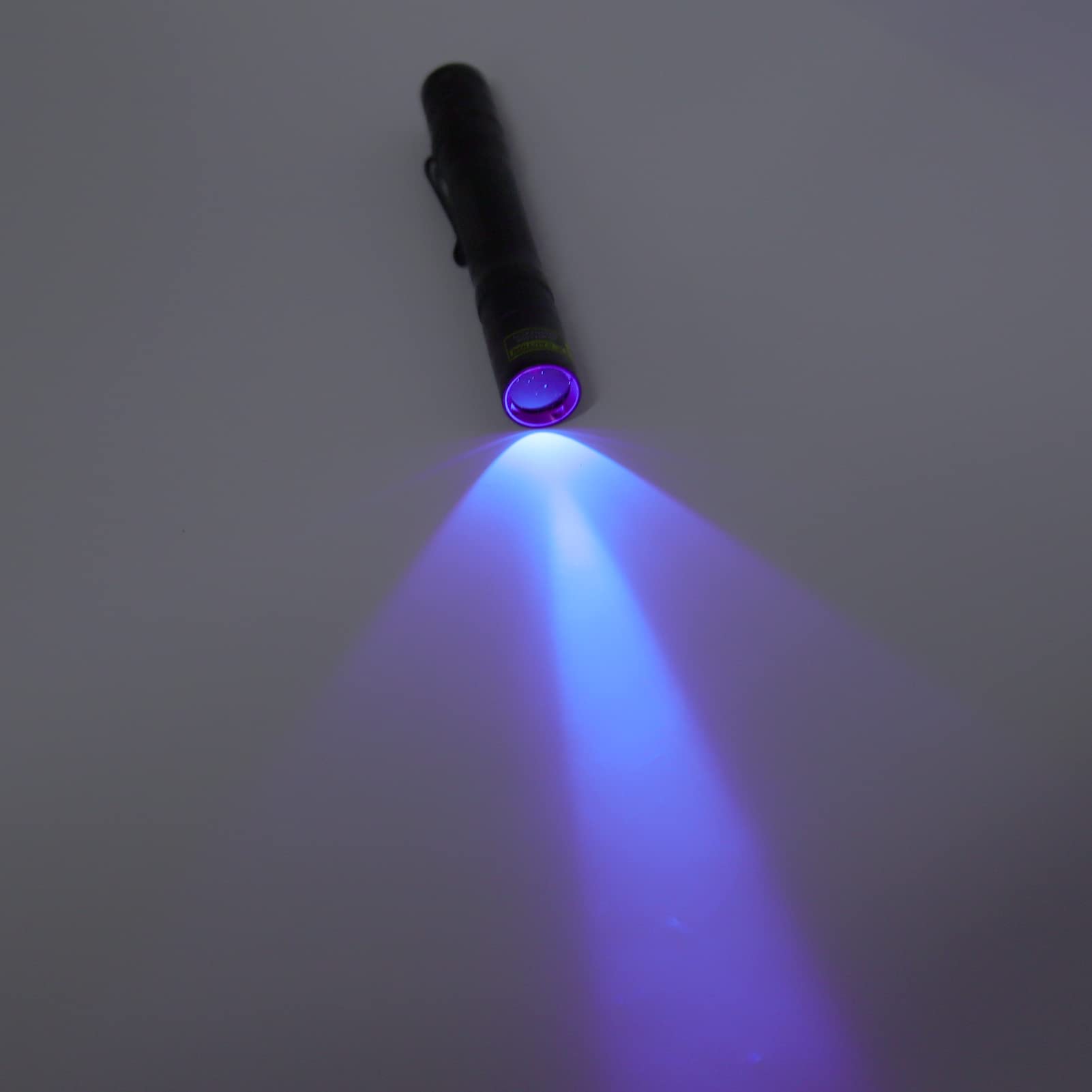 Mini lampe torche UV noire, lampe stylo 395 nm avec clip, lumière ultraviolette noire