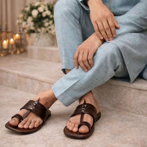 Image of Men's Kolhapuri Chappals Ethnic Slippers For Men Traditional Kolhapuri Sandals Casual Flip Flops For Men