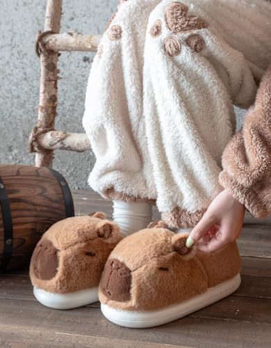 Capybara Slippers for Women Men,Cute Fluffy Animal Slippers,Warm Winter Wear Home Cozy Furry Soft Indoor Kawaii Shoes2
