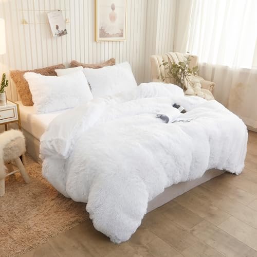 Image of XeGe Plush Shaggy Duvet Cover, Luxury Ultra Soft Crystal Velvet Fuzzy Bedding 1PC(1 Faux Fur Duvet Cover), Fluffy Furry Comforter Cover with Zipper Closure(Queen, White)