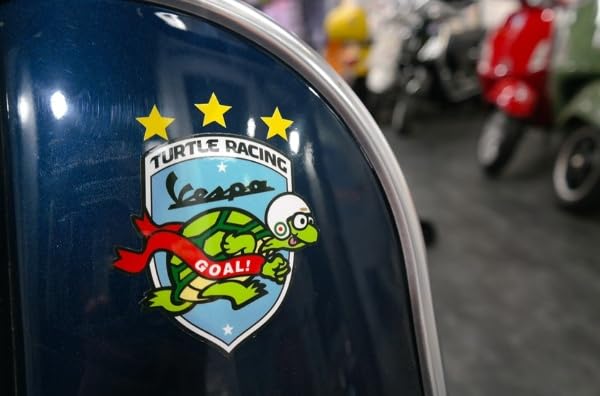 Amazon.co.jp: ベスパ(Vespa) ステッカーBEE, VESPA ベスパステッカー