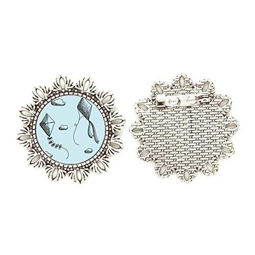 Broche de cometa geométrica y flores plateadas para transformar tus looks de diario tamaño medium
