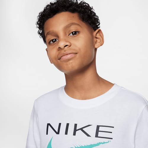 Nike Sportswear Big Kids' T-Shirt (White, HM5853-100)3