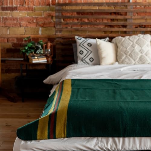 Image of Arcturus Rainier Wool Blanket - Warm, Heavy, Washable, Bed Blanket | Great for Home & Camping (Fort Vancouver, King)