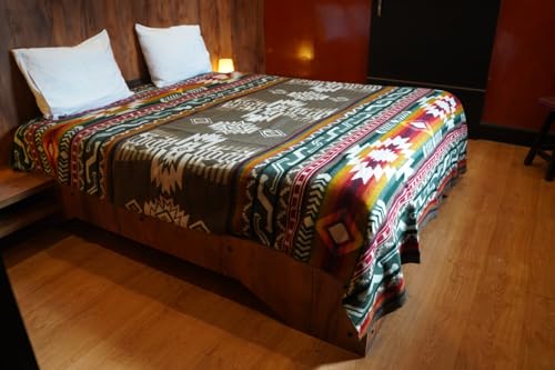 Image of Alpaca Wool Blanket, Queen Size 94 x 78, Reversible 2 in 1, Thick and Ultra Soft, Hypoallergenic, Non-Itchy, Handmade in Ecuador. Premium Alpaca Wool Thtow Blanket for Cozy Comfort. (Brown, Queen)