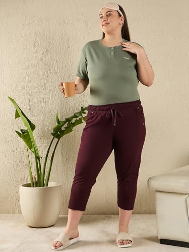 Image of CUPID Woman's Plus Size Plain Cotton Half Pant, 3 /4th Sports n Casual Night Short Pant, Knee Length Indoor n Outdoor Capris for Ladies