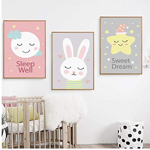 Affiche et gravure lapin pour égayer un mur blanc triste dans la chambre de bébé