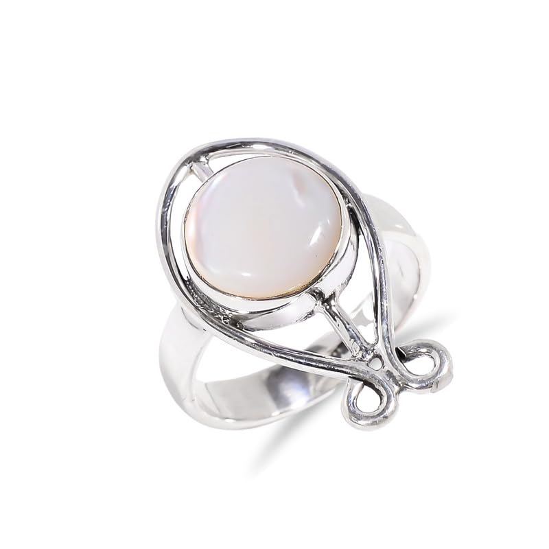 Bague en pierre de nacre et argent 925, finis les bijoux ternes qui s'oxydent