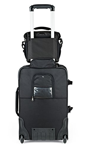 Sacoche Lowepro Nova 170 AW II protégeant reflex objectif et drone compact