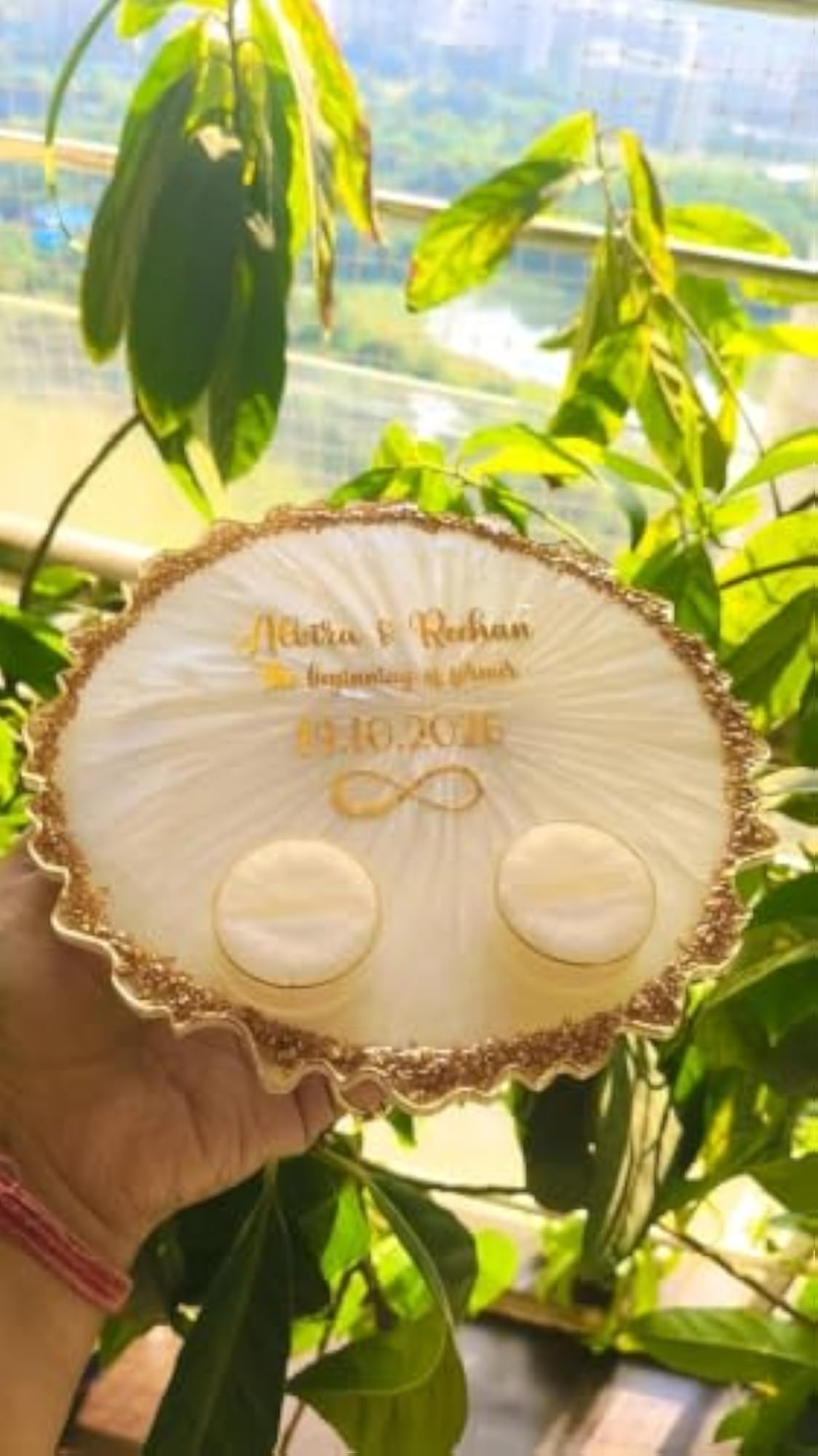 Customized 10 Inch Round Resin Engagement Ring Platter