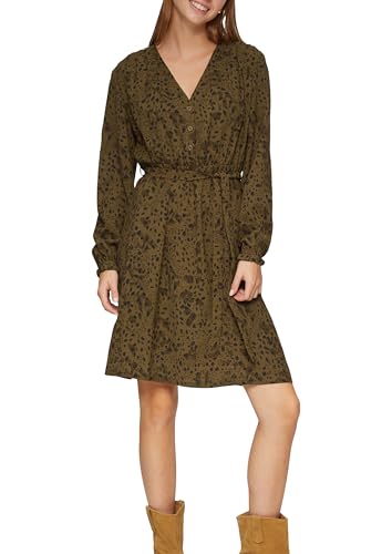 Robe légère en taille 44 pour dissimuler les rondeurs avec style