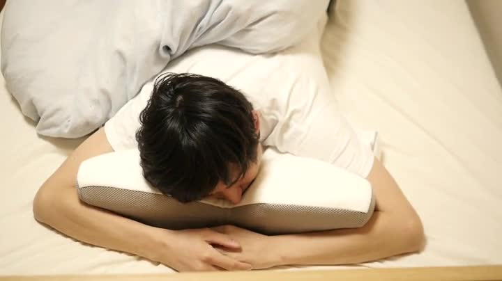 Amazon｜枕 低反発 まくら ニューロンピロー 安眠枕 高さ調整