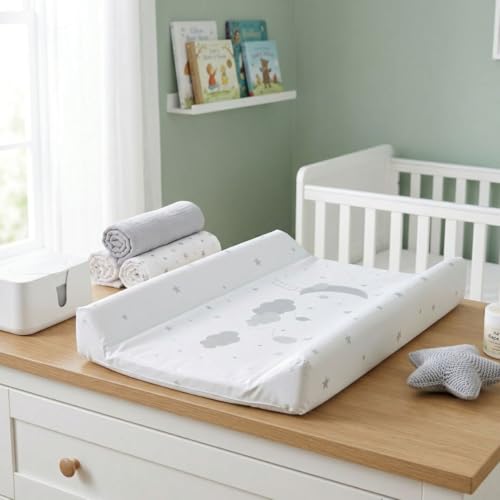 Miniatura 6 de Bathby Cambiador Acolchado Para Bebé Colchón Cambiador Impermeable Con Bordes De Seguridad Suave, Fácil De Limpiar Y Antideslizante Diseño Estrellas Y Luna 84x50x10 Cm Pvc