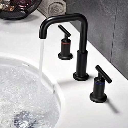 Robinet de lavabo répandu or rose brossé pour sublimer votre rituel bien-être du matin