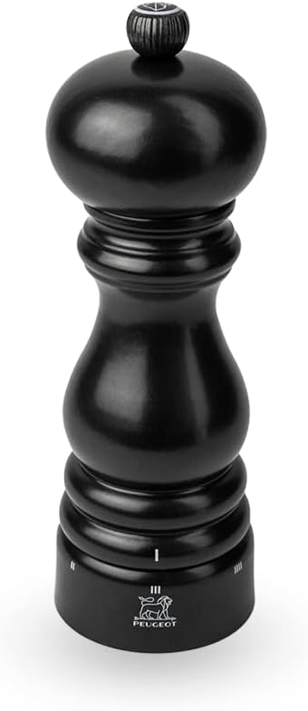 PEUGEOT - Paris u'Select Zirlion Salt Mill, Passion Red, 9 in - Adjustable Grind - Made in France - Sustainably Sourced Wood