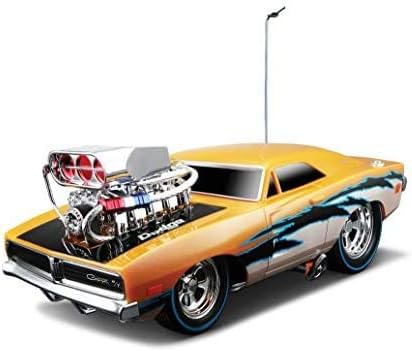 R/C 1:18 Scale Muscles Machine Garage 1969 Dodge Charger R/T Radio Control Vehicle (Colors May Vary) - MAISTO