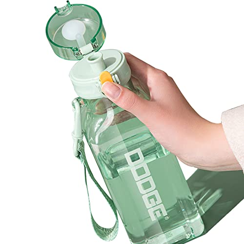 Sports 700ml Water Bottle, Leakproof, BPA Free - Green