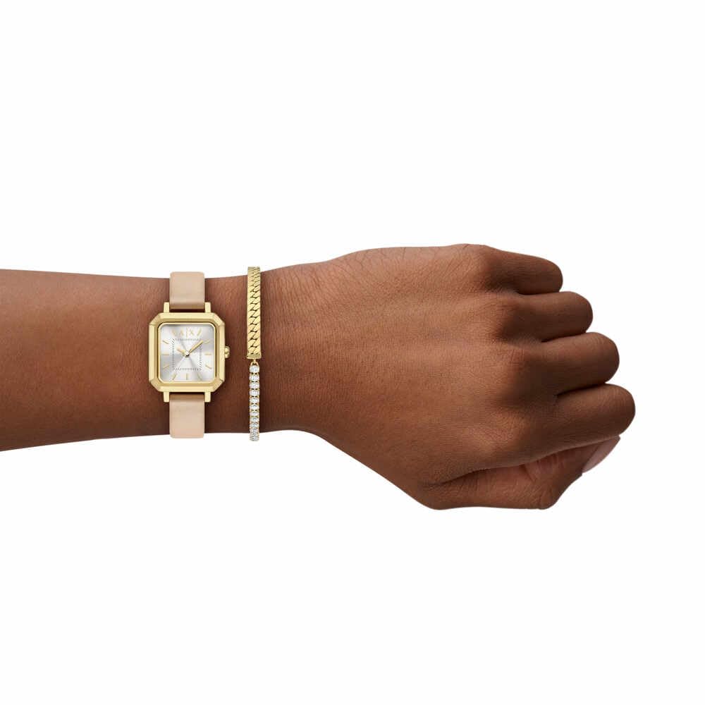 Armani Exchange Orologio da donna, Quarzo Movimento a tre lancette e cassa da 27 mm con cinturino in pelle