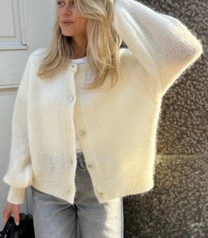 Image of Women Y2k Crop Cardigan Sweater Long Sleeve Button Down Cardigan Vintage Open Front Sweater Cute Knit Pullover Tops