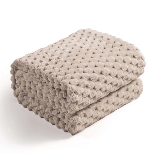 Excervent Flannel Fleece Throw Blanket (40x50 inches), Hexagon Jacquard Decorative Fuzzy Warm Blankets for Kids, Super Soft Cozy, Suitable for All Seasons, Camel