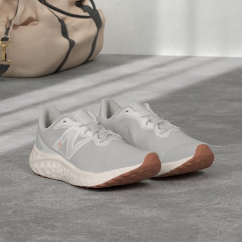 New Balance Women's Fresh Foam Arishi V4 Running Shoe, Summer Fog/Nimbus Cloud/Light Gold Metallic, 52