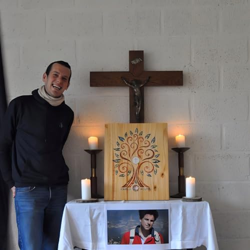 Les reliques de Carlo Acutis, source d'inspiration pour les jeunes du patronage de Lisieux Podcast Por  arte de portada