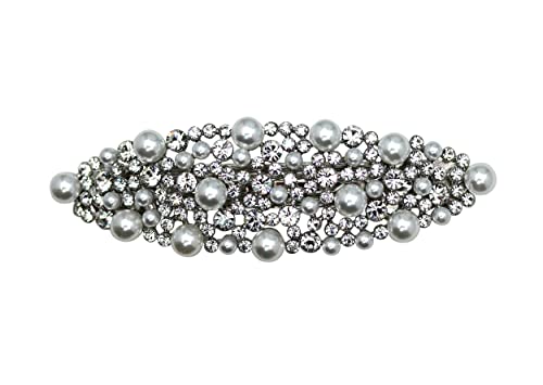 Barrette florale en strass pour sublimer un chignon de mariage facilement