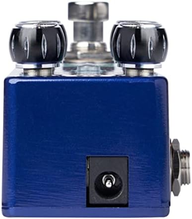 Nærbillede view of the Pigtronix Gamma Drive pedal's power input jack.