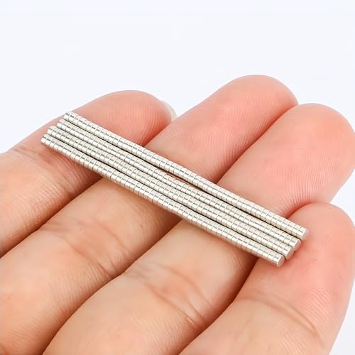 100 Stück Runde Neodym Mini Magnete Extra Stark 3x1mm Starke Kleine Magnete Geeignet für Magnettafeln, Kühlschränke, Whiteboards und vieles mehr