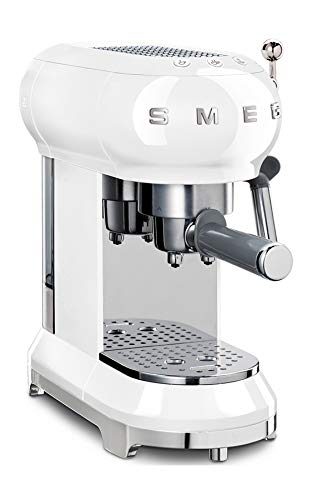 Smeg, ECF01WHEU Ručni aparat za espresso, cappuccino sustav, termoblok, kućište velike šalice i dupla funkcija kave, spremnik za vodu od 1 litre, kompaktne dimenzije, 1350W, bijela