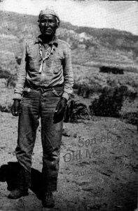 Paperback Son of Old Man Hat. A Navaho Autobiography Book