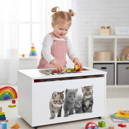 Leomark große Holzspielzeugkiste auf Rädern, Sitzbank mit Stauraum, Spielzeugkiste mit Deckel, Kinderbank – Truhenbank für Kinder, weiße Aufbewahrungsbox 91L, Maße: 71cm x40,5cm x45cm (Katzen) - 2