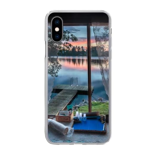 Fodral för iPhone X - Traditionellt hus vid en sjö i Finland - Silikon/Softcase mobilskal
