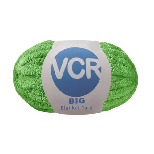 Image of VCR Green Yarn, 200 Grams Big Chunky Hank, 22 Meters Length, Suitable for Knitting Blankets and Pillows, 100% Polyester Yarn Ball for Crochet DIY, Soft Threads, Pack of 1