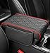 Produktbild HBDTNTKF Auto Armlehnen Polster Für VW T-ROC T ROC 2018-2024, Armlehnenmatte Armlehnenbezüge Kratzschutz Armlehnenbox Matte Mittelarmlehne Abdeckung Zubehör,B/Black-red- 32 * 18 * 5cm
