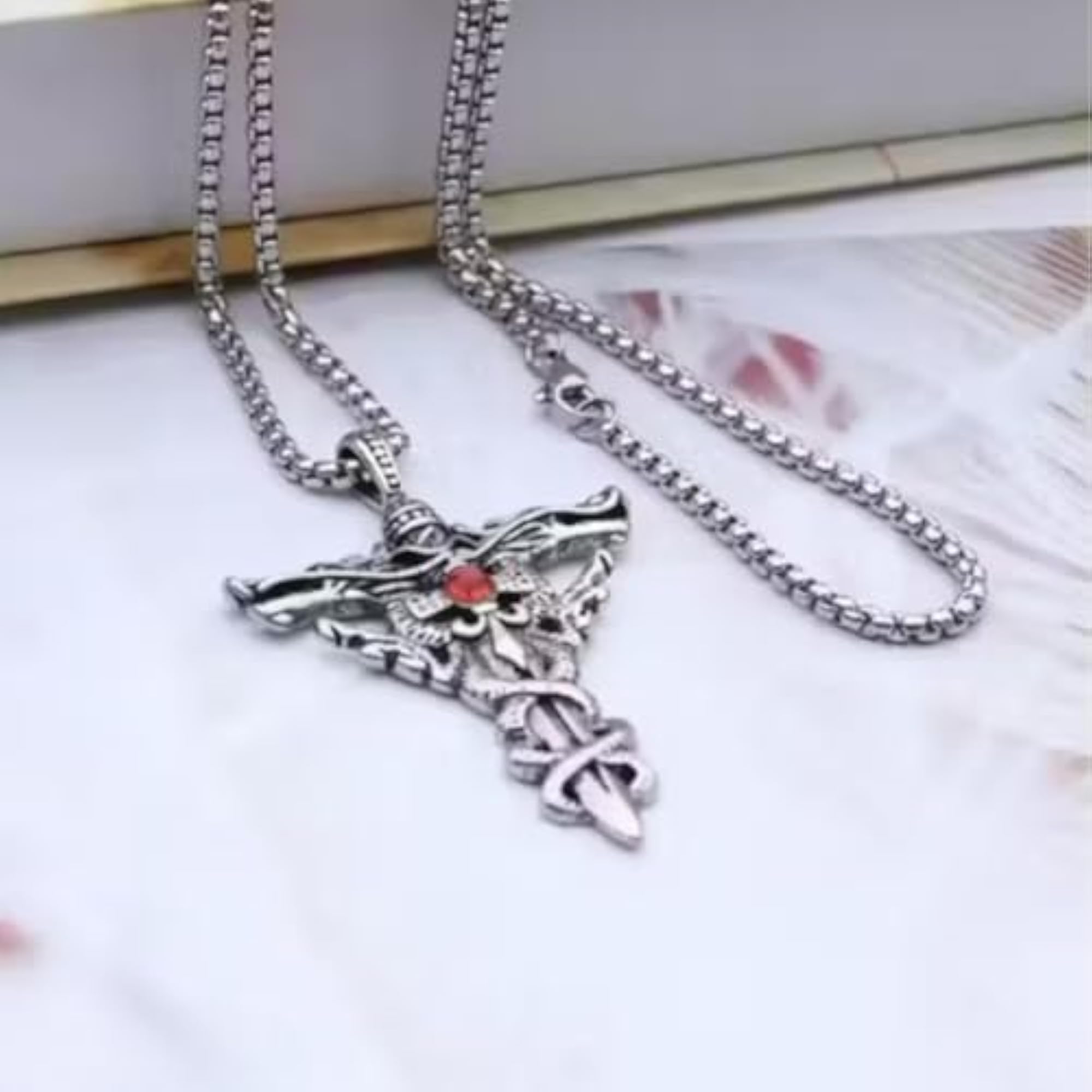 Men's Locket Pendant Necklace, Stylish Chain Design
