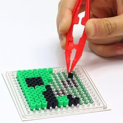Tara Toys Minecraft Pixel Art Bead Kit 800 Beads, Templates & Pegboards Build Minecraft Pixel Characters & Tools Creative Craft Toy for Kids Ages 6