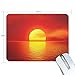Produktbild Mauspad mit goldenem Ball und Sommer-Sonnenuntergang über dem Ozean, Premium-strukturiert, rutschfeste Gummiunterseite, für Laptop, Computer und PC