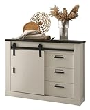 STAURAUM - Der Schlafzimmerschrank erweitert Ihren Stauraum um drei geschlossenen Fächern hinter einer stilvollen Schiebetür mit rustikalem Scheunentorbeschlag und um drei praktische Schubkästen.